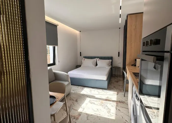 Matisse No27 - Center With Parking * Tirana