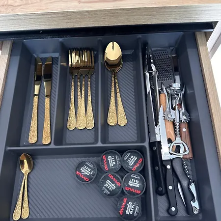 Matisse No27 - Center With Parking Apartmán Tirana