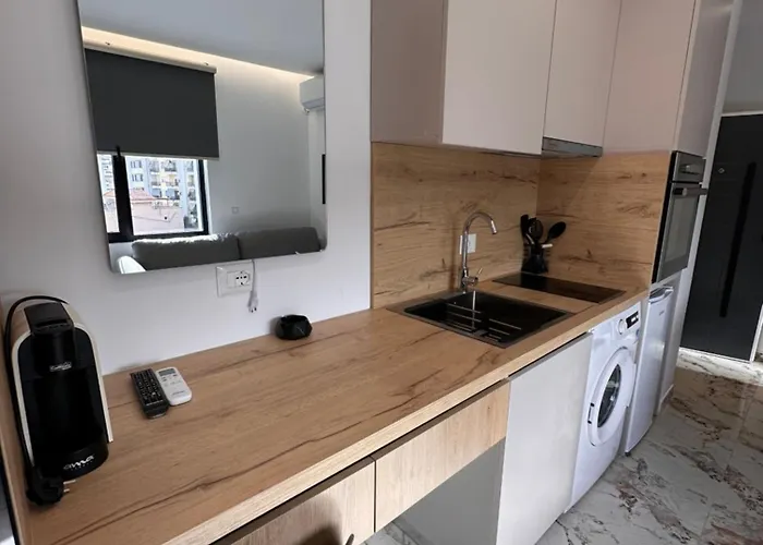 Matisse No27 - Center With Parking *